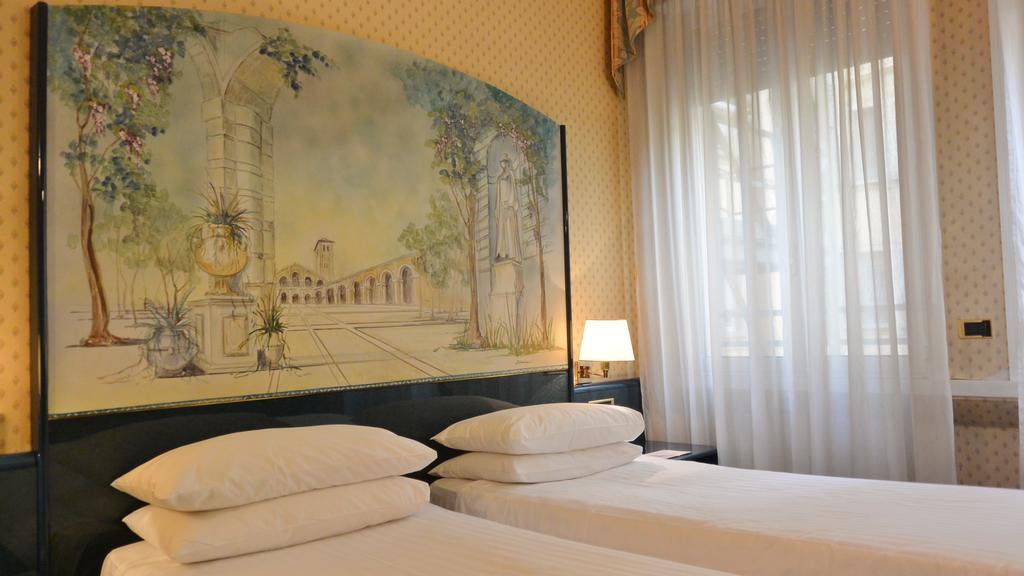Ih Hotels Milano Ambasciatori Habitación foto